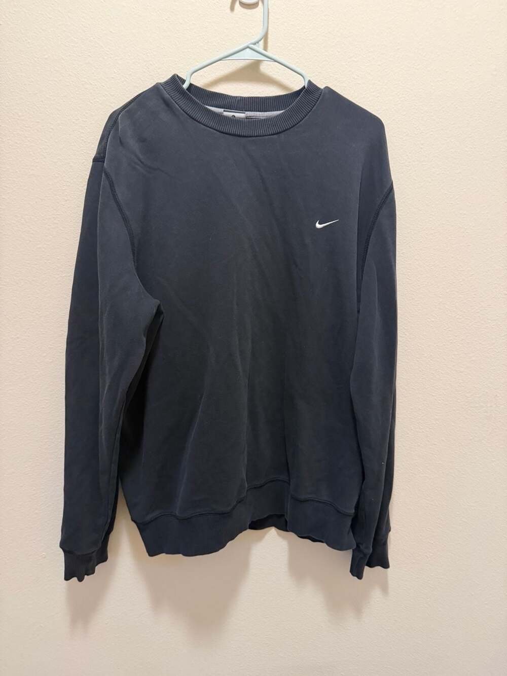 Vintage Nike Embroidered Swoosh Sun Faded Black Crewneck Sweatshirt Size XL